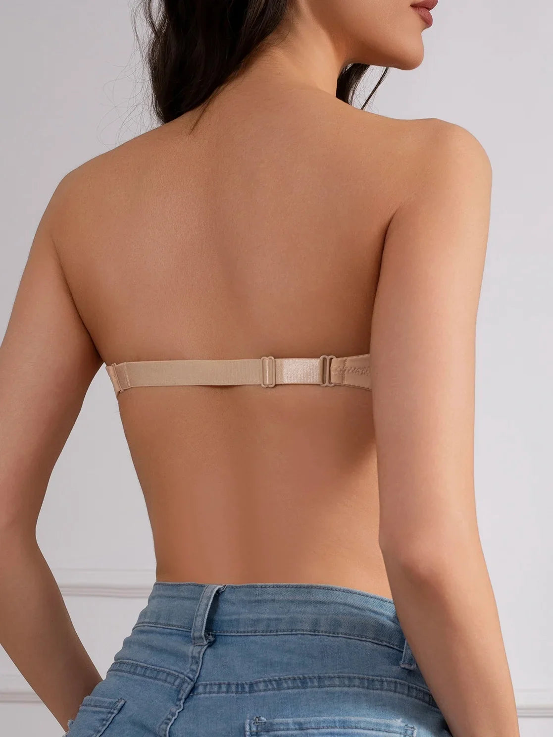 Trendy daily commute Strapless bra Comes with Clear Detachable Straps Push up bra Comfortable basic style women lingerie