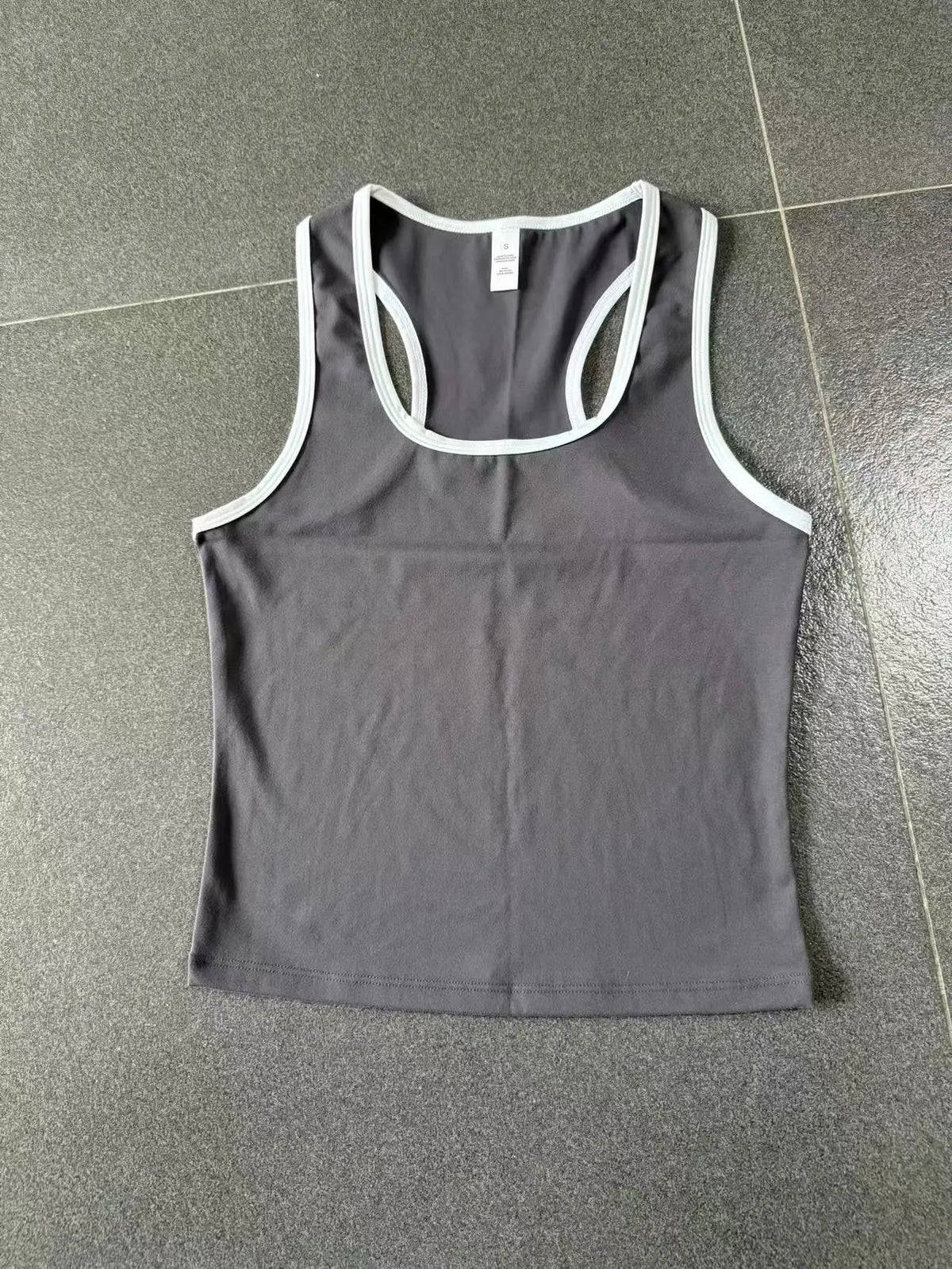 Sports Underwear Women's Sports Strappy Top Yoga Vest Fitness Tank Top Gym Beautiful Open Back Bra Running Workout Halter Bra