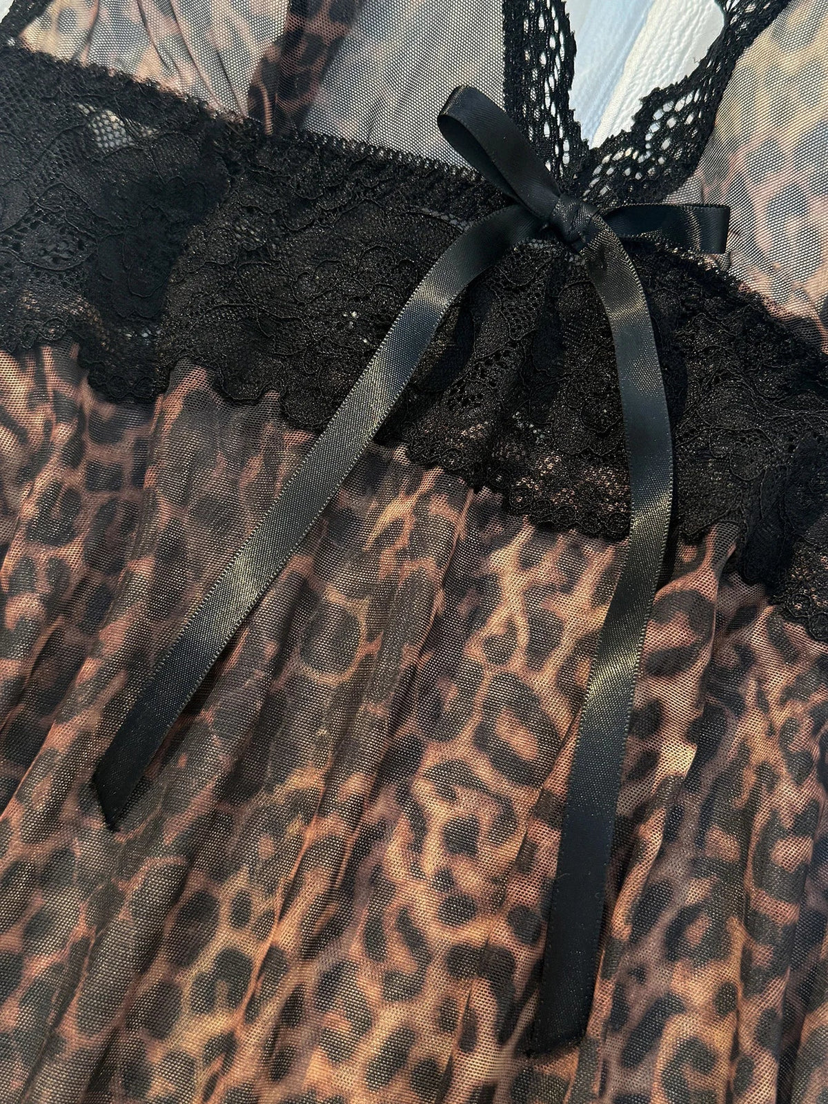 Lace-Trimmed Leopard Print Sleepwear Set Elegant Beauty Gift for Wife Sexy Nightgown And Underwear Combo