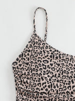 Sexy One Shoulder Swimsuit 2024 New Black Leopard Print Pleate Tummy Control One Piece Swimwear Beach Bathing Suit Monokini