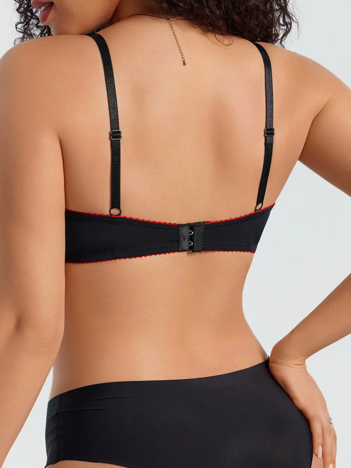 Women's Sexy Contrast Color Lace Push Up Bra Underwire Adjustable Straps Red Lace Trim Comfortable Lingerie