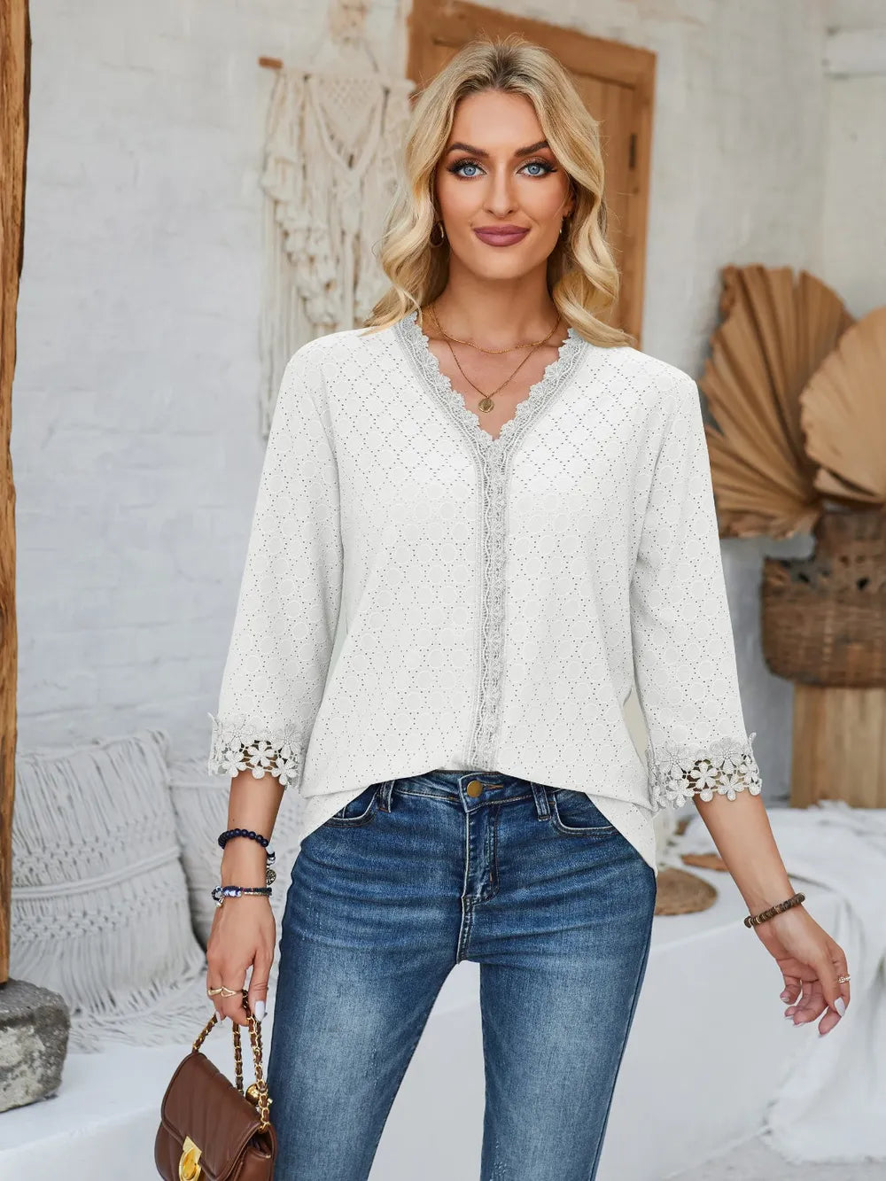 e24eeaab-0370-4213-9fc6-5103bc104951-Max