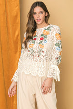 EMBROIDERED LACE TOP
